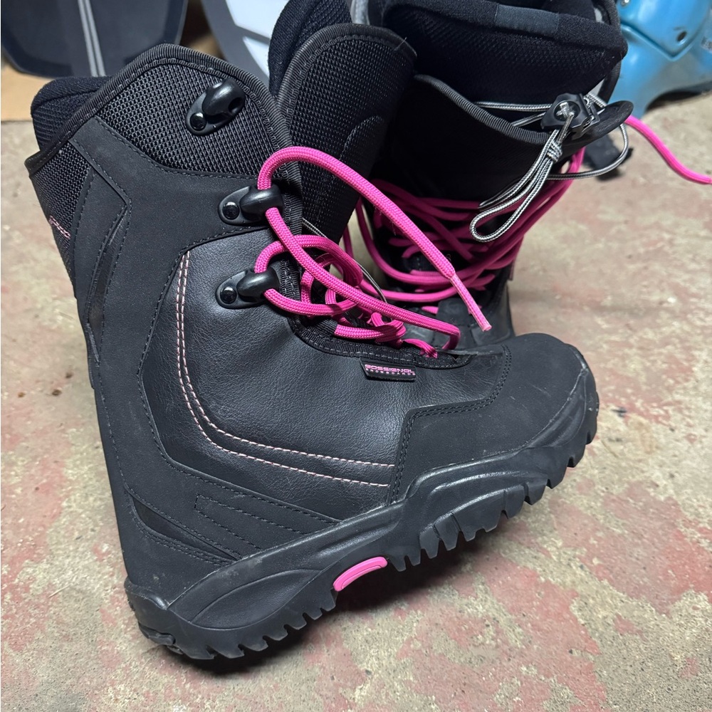 Rossingol Zena Black and Pink Snowboard boots